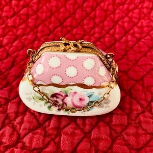 LIMOGES/COLLECTIBLE  ---  Beautiful Purse Trinket Box